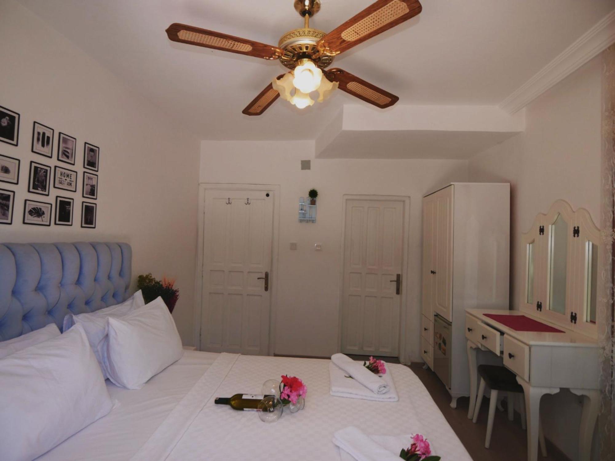 Papermoon Hotel & Apartments คาช ภายนอก รูปภาพ